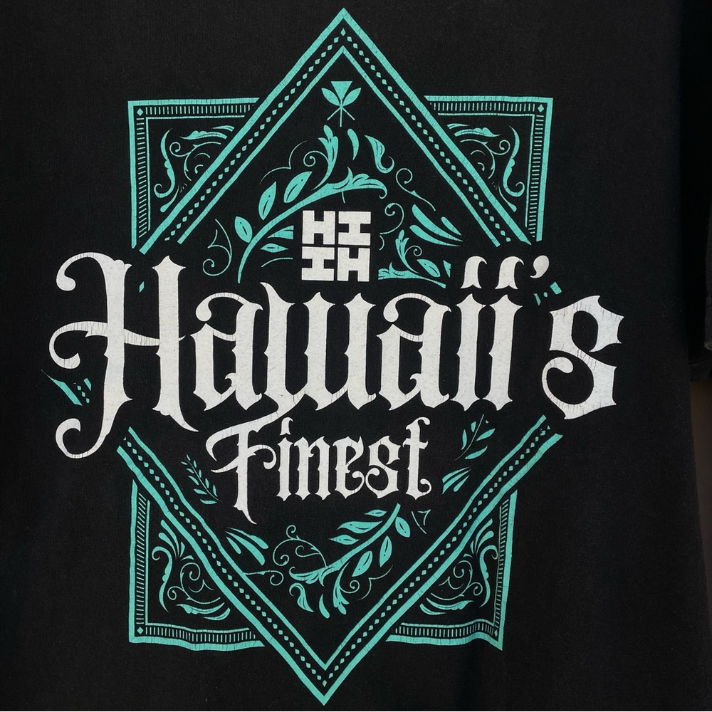 Hawaii's Finest (2018) Black Graphic Tee L